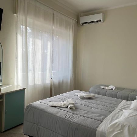 R&B Hotel Alfonsine エクステリア 写真