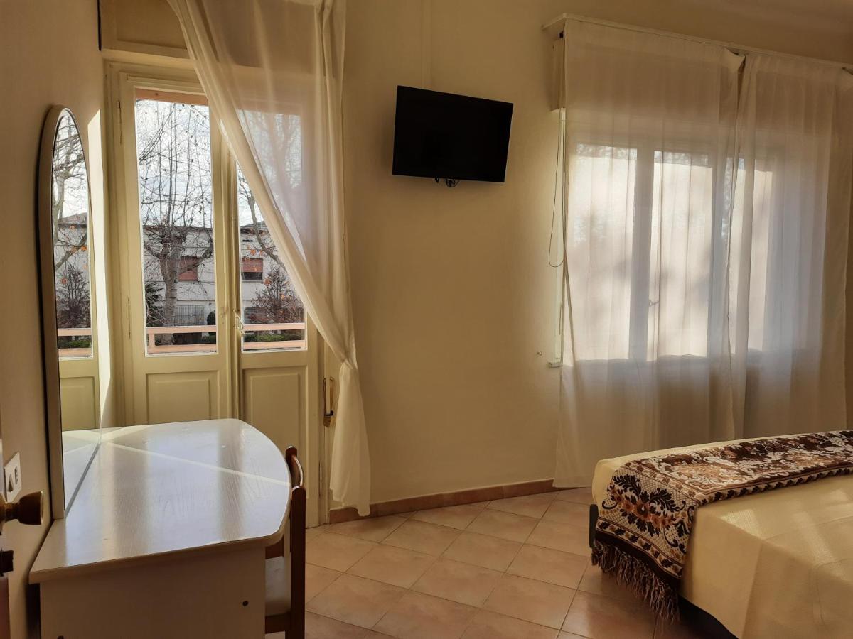 R&B Hotel Alfonsine エクステリア 写真